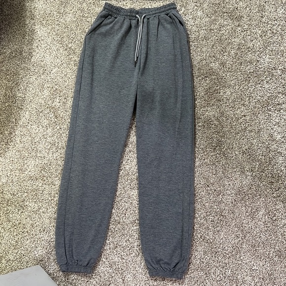 Grey Cotton Two Piece Jogger and Crop Set - Picture 2 of 5